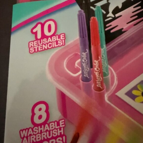 Airbrush Activity Case - Create Amazing Art - Battery Powered Airbrush - Pink - Picture 4 of 6